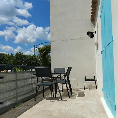 Pont Du Gard Apartamento *